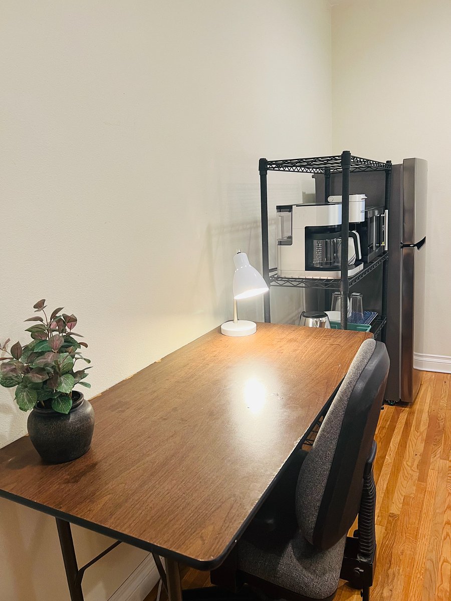 Work desk