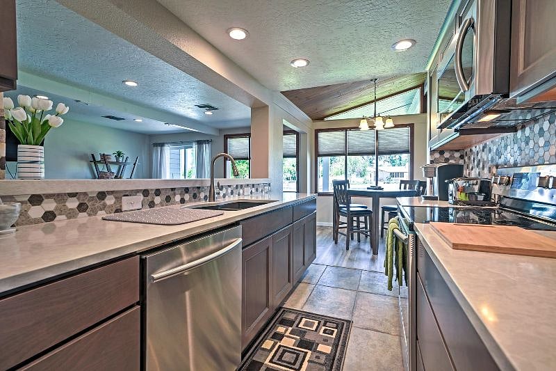 Furnished Finder property 581732_1 photo 9
