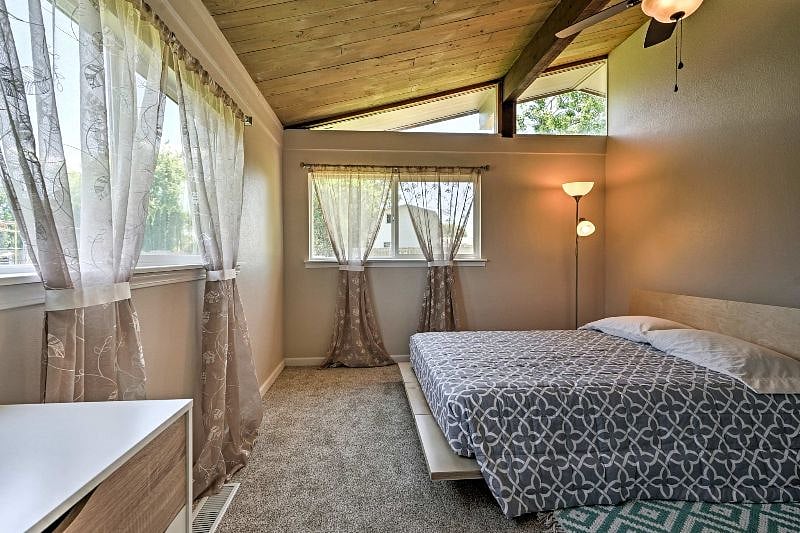 Furnished Finder property 581732_1 photo 17
