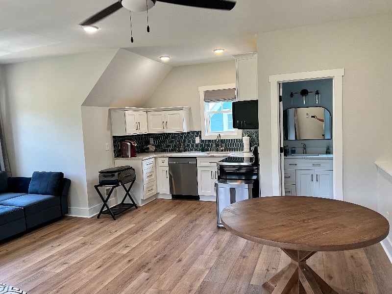 Furnished Finder property 581735_1 photo 9