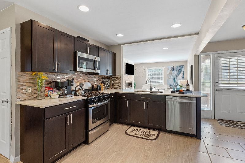 Furnished Finder property 581768_1 photo 7