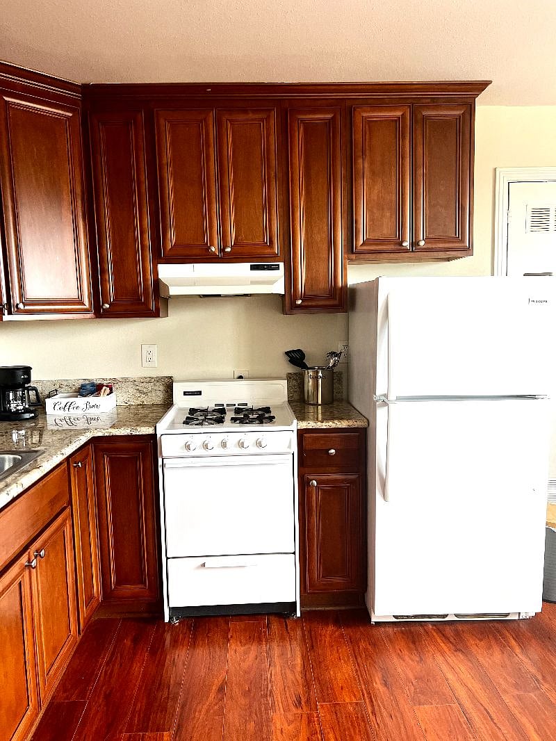 Furnished Finder property 581810_1 photo 5