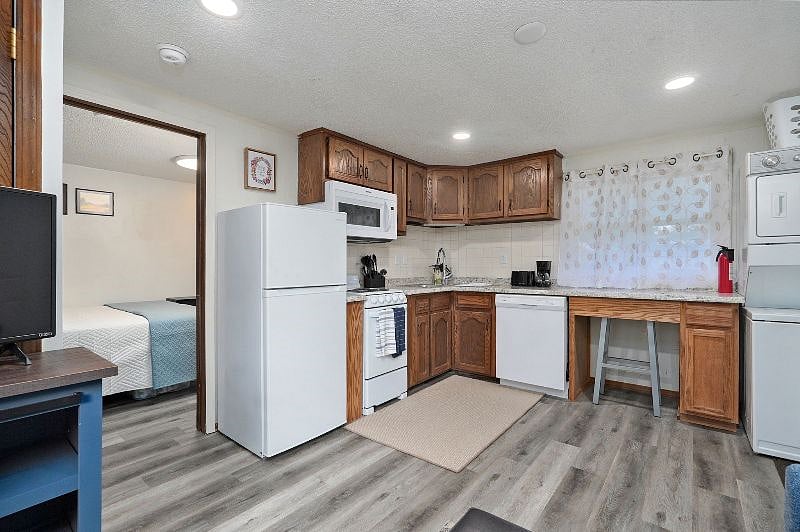 Furnished Finder property 581866_1 photo 6