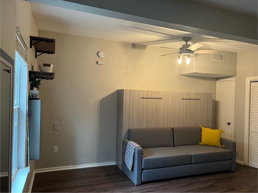 Queen Murphy bed that folds down horizontally - very comfortable!