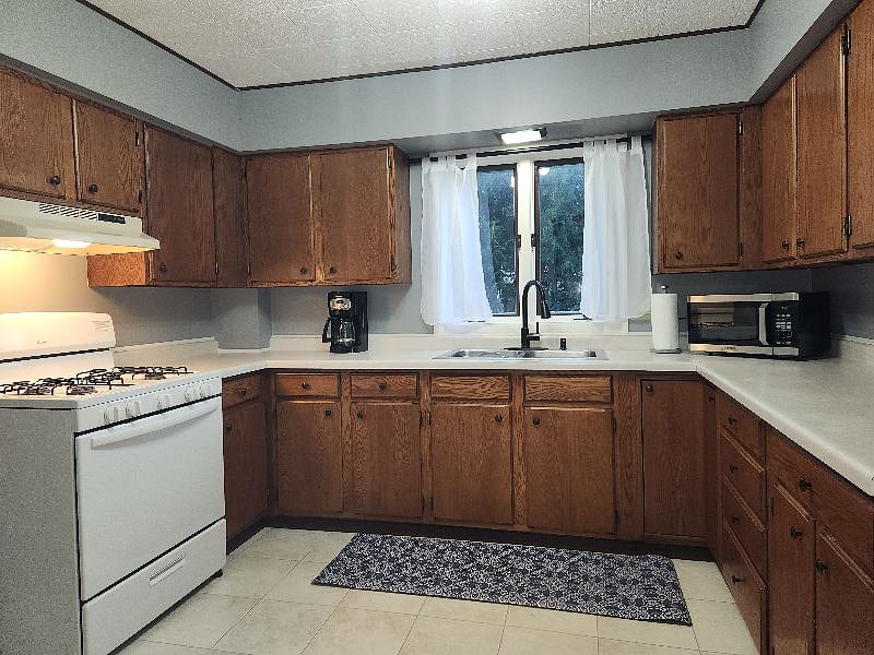 Furnished Finder property 581982_1 photo 7