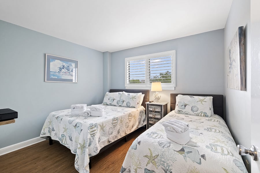2nd Bedroom with Full and Twin Beds and Privacy Shutters