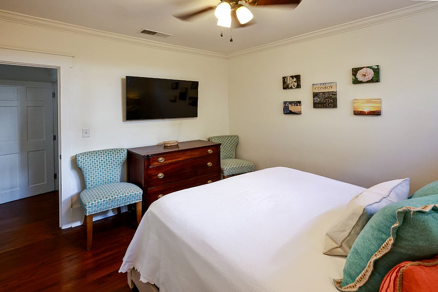 Back bedroom with Smart TV