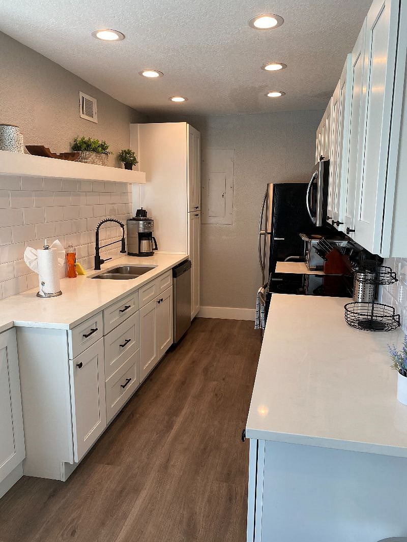 Furnished Finder property 582098_1 photo 6