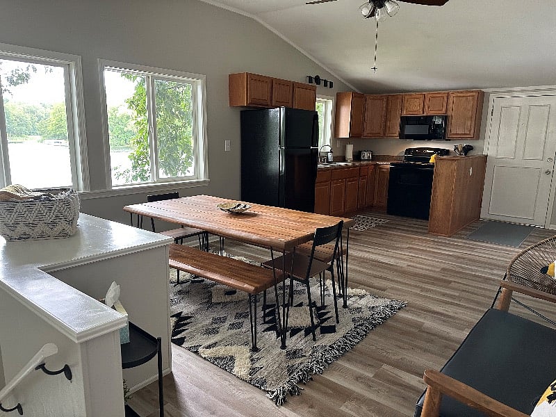 Furnished Finder property 582300_1 photo 7