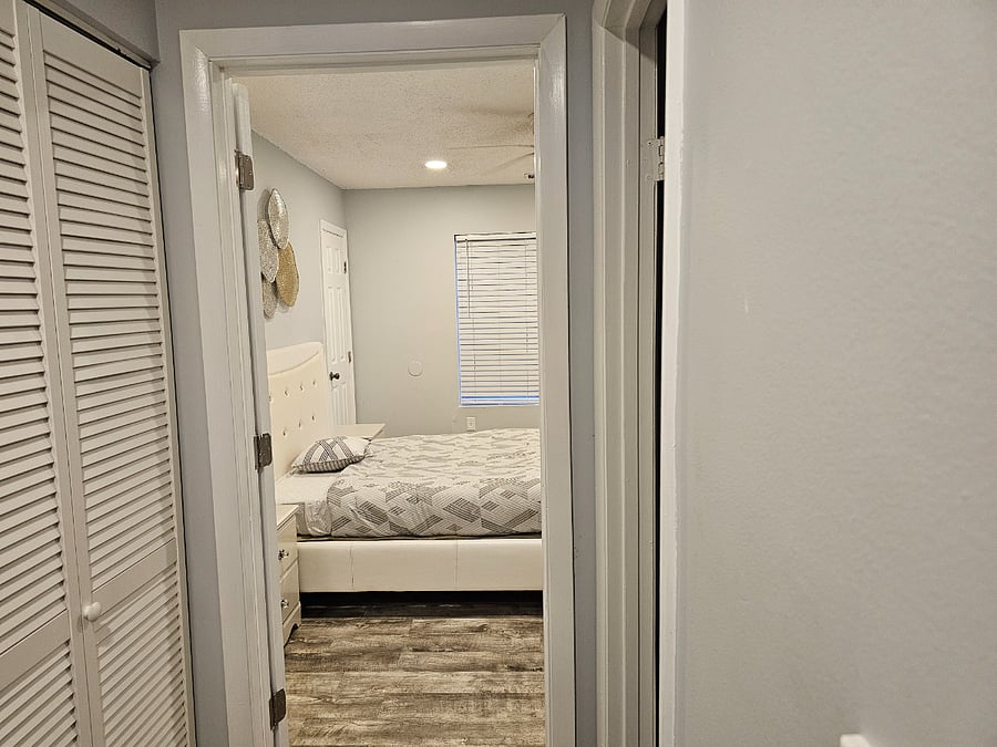 Furnished Finder property 582302_1 photo 22