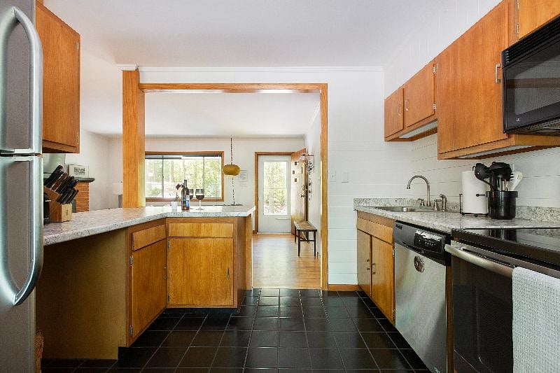 Furnished Finder property 582356_1 photo 9