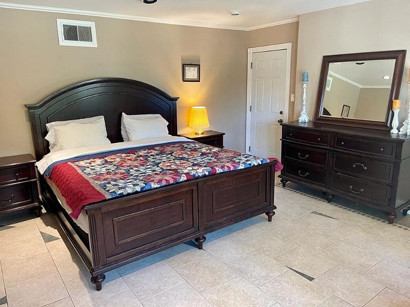 Furnished Finder property 582403_1 photo 4