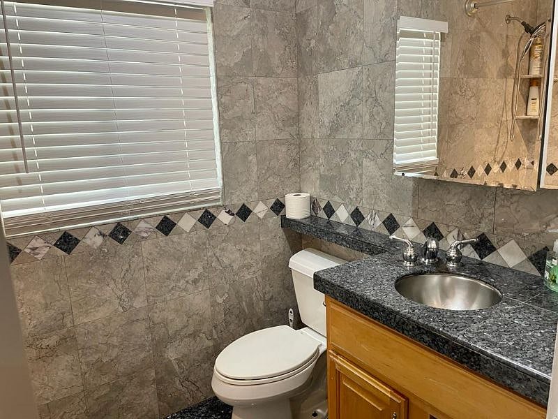 Furnished Finder property 582403_1 photo 11
