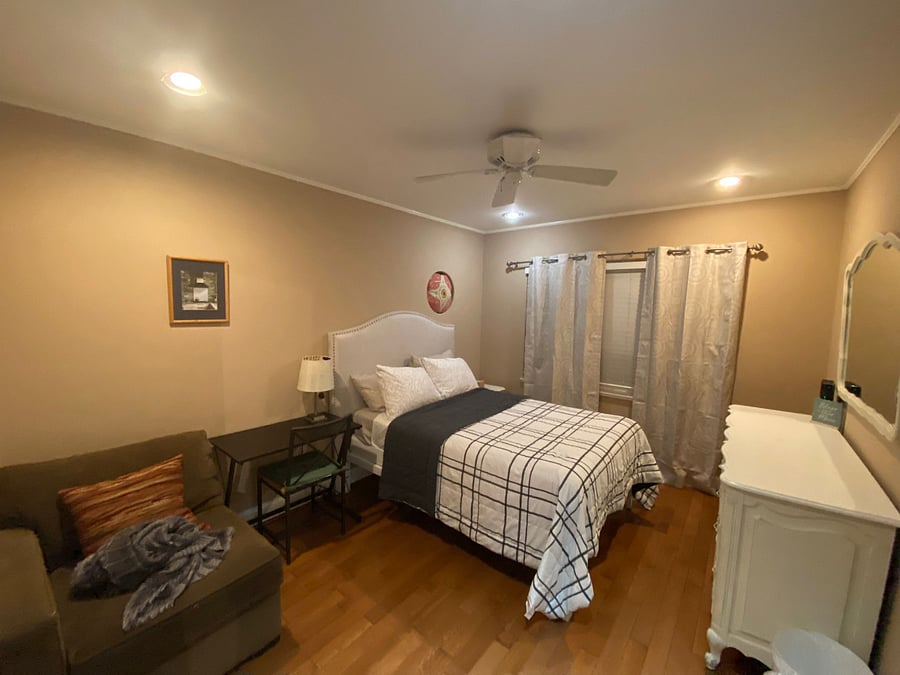 Furnished Finder property 582403_1 photo 17