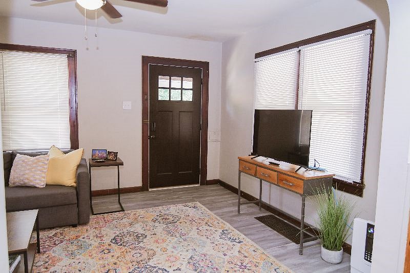 Furnished Finder property 582518_1 photo 8