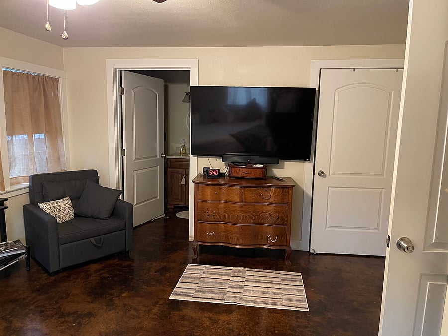 Furnished Finder property 582532_1 photo 3