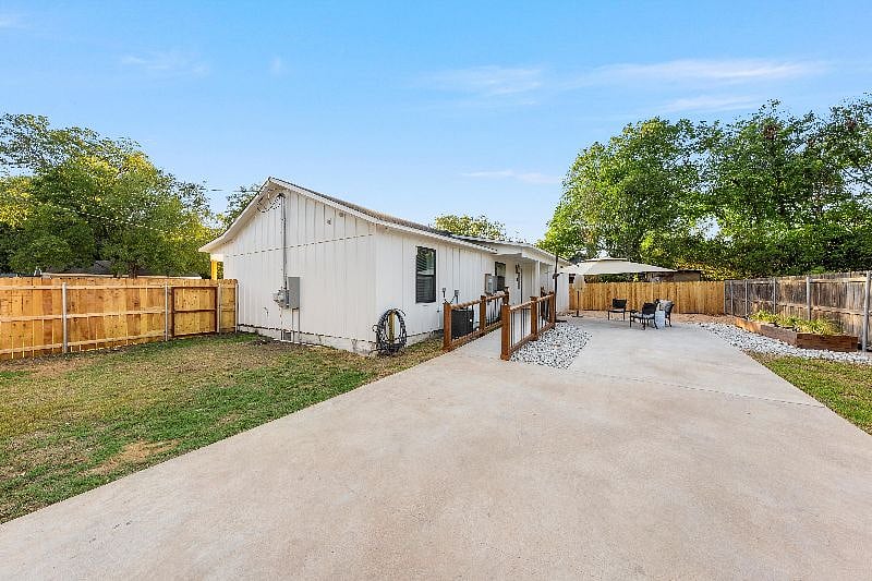 Furnished Finder property 582539_1 photo 20