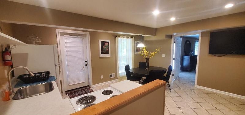 Furnished Finder property 582546_1 photo 12