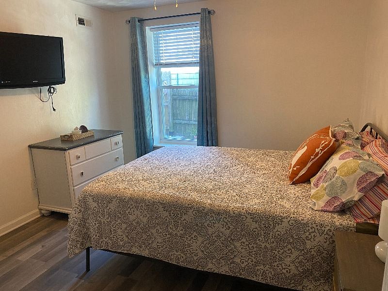 Furnished Finder property 582567_1 photo 12
