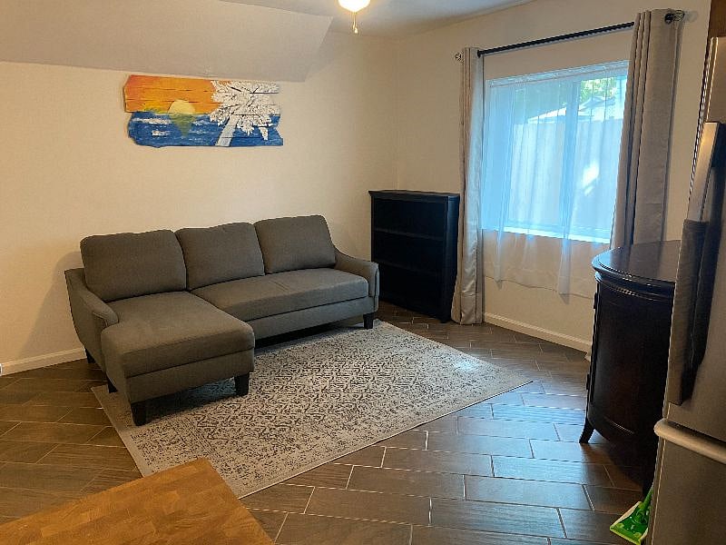 Furnished Finder property 582567_1 photo 13