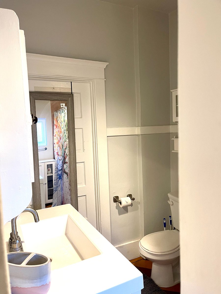 1217 Bathroom