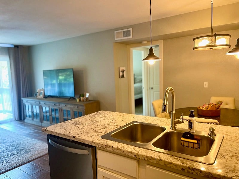 Furnished Finder property 582628_1 photo 19