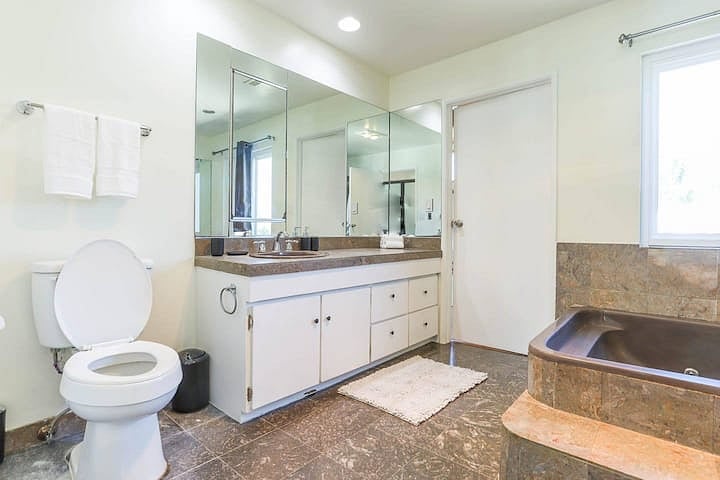 Furnished Finder property 582630_1 photo 8
