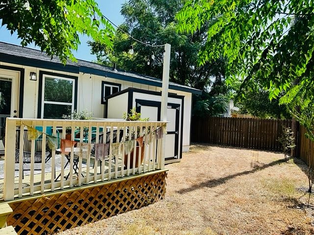 Furnished Finder property 582634_1 photo 21