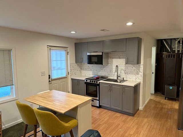 Furnished Finder property 582696_1 photo 3