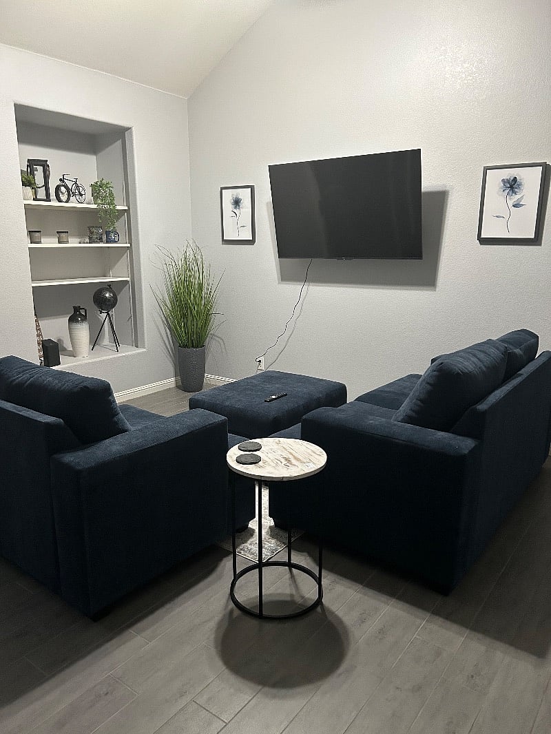 Furnished Finder property 582703_1 photo 3