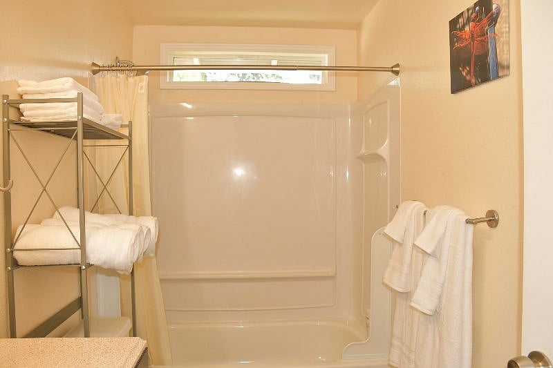 Furnished Finder property 582705_1 photo 25