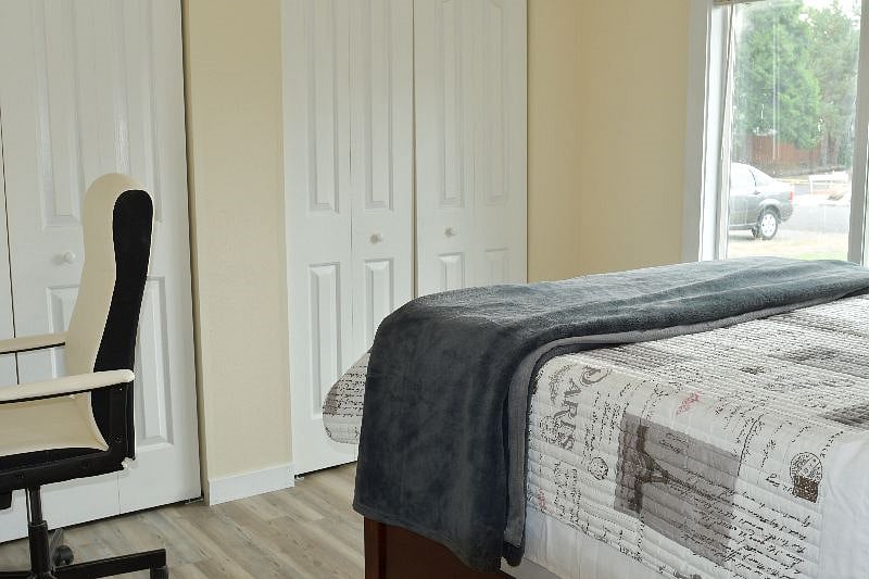Furnished Finder property 582705_1 photo 9