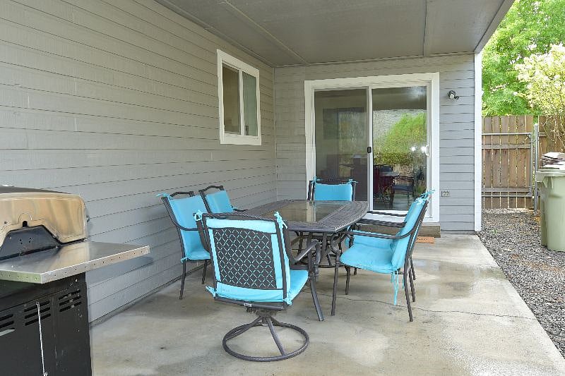 Furnished Finder property 582705_1 photo 31