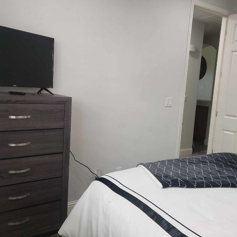 Furnished Finder property 582722_1 photo 8