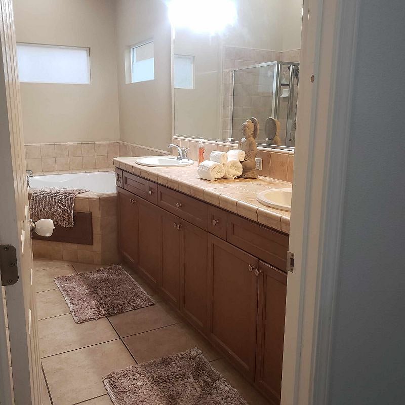 Furnished Finder property 582722_1 photo 12