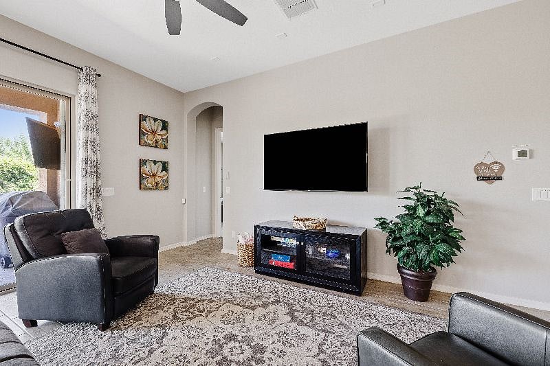 Furnished Finder property 582724_1 photo 3