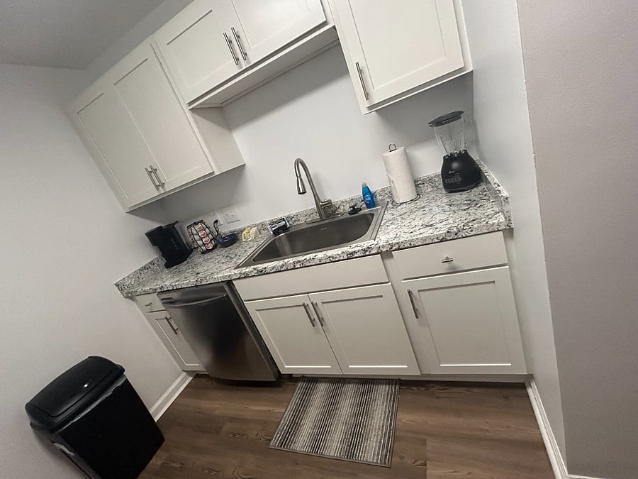 Furnished Finder property 582732_2 photo 10