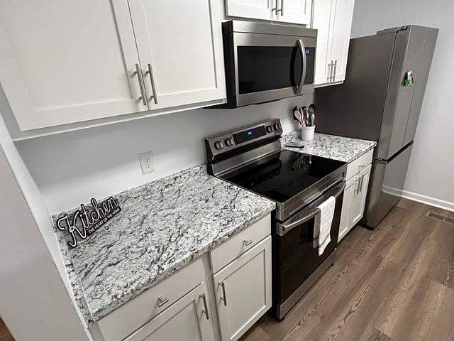 Furnished Finder property 582732_2 photo 9