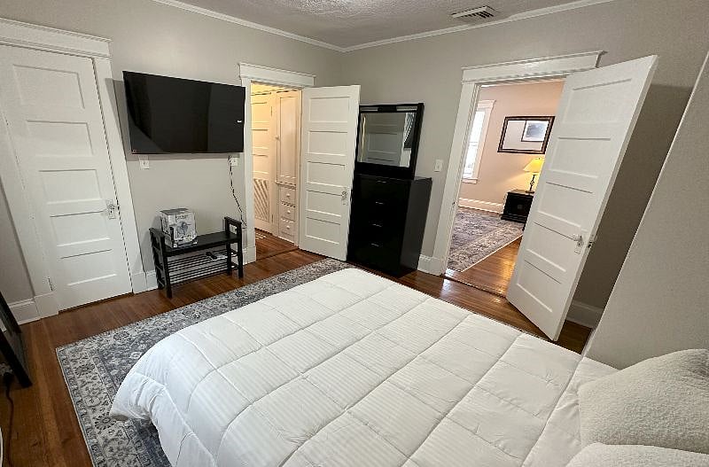 Bedroom 1 - $1,500/mo