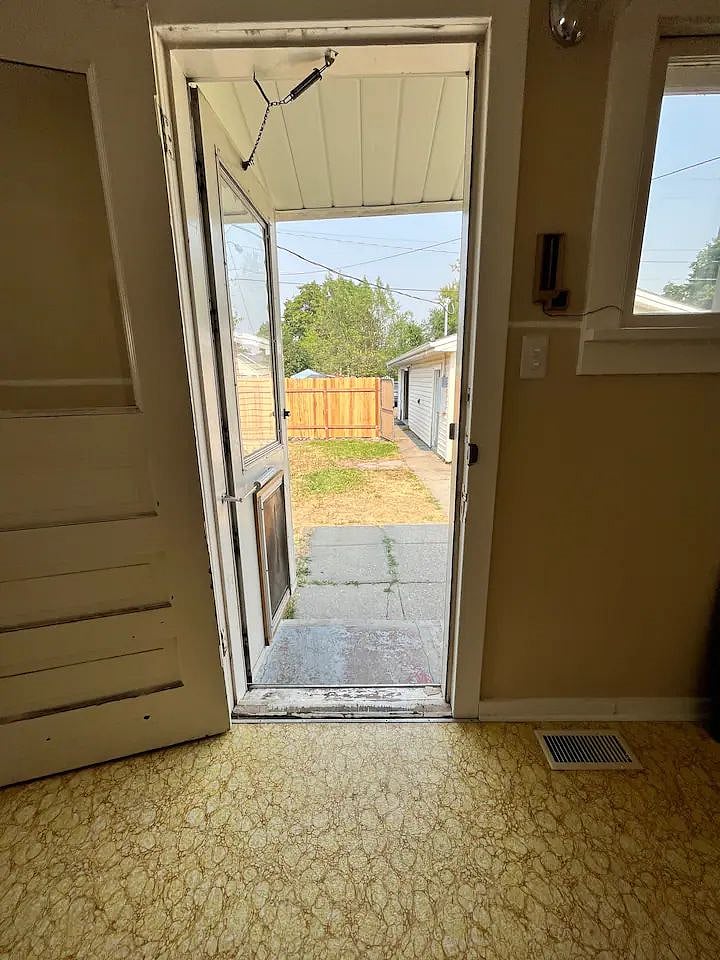 Furnished Finder property 582797_1 photo 14