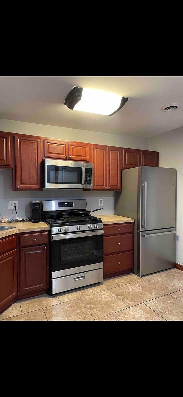Furnished Finder property 582880_1 photo 4