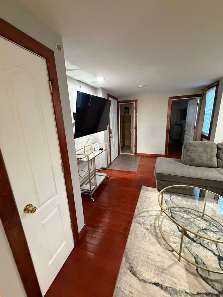 Furnished Finder property 582880_1 photo 14