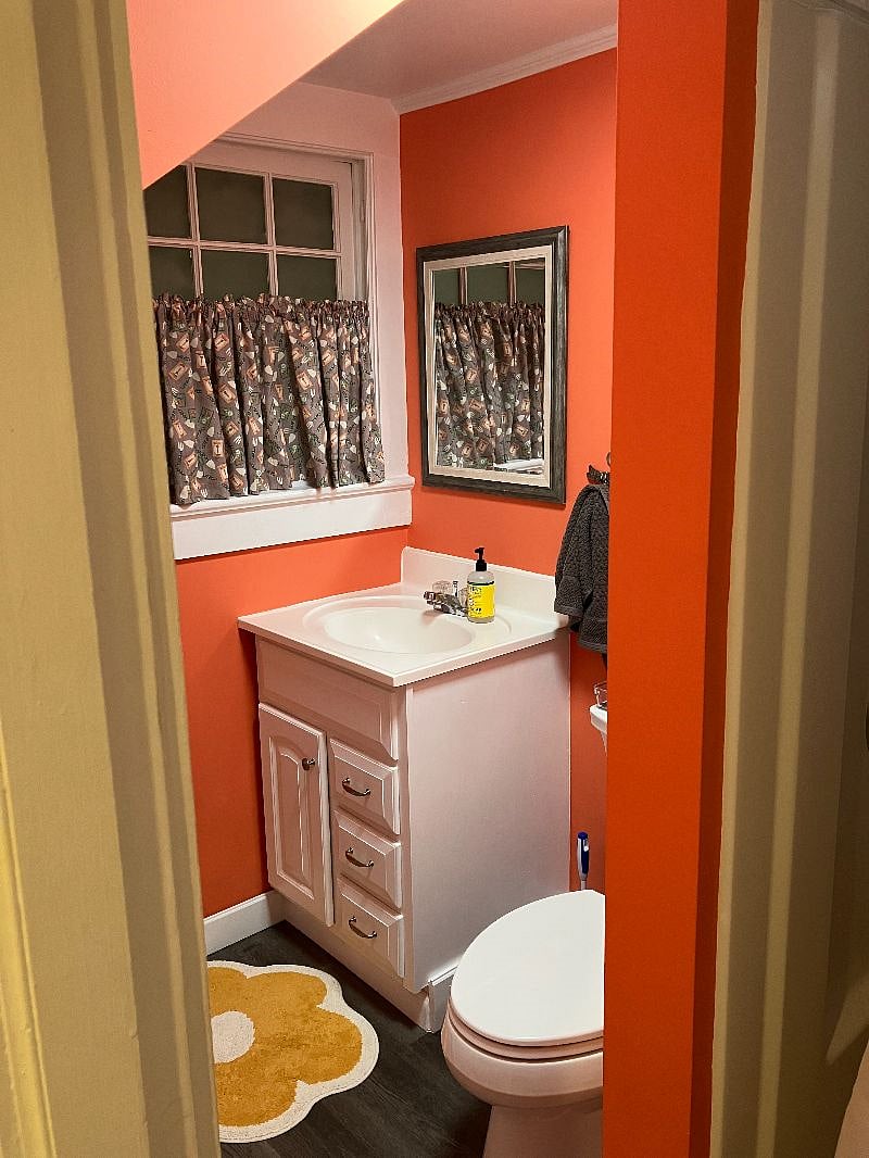 Whimsical, cozy Bathroom
