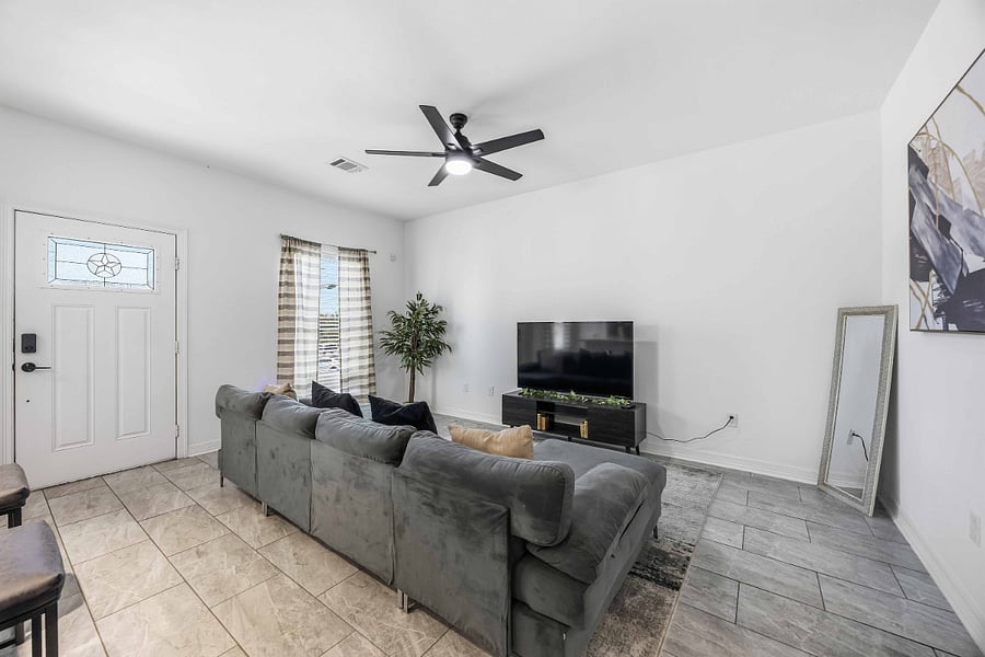 Furnished Finder property 582969_1 photo 7