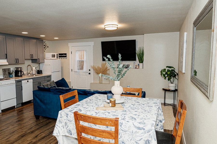 Furnished Finder property 583074_2 photo 4