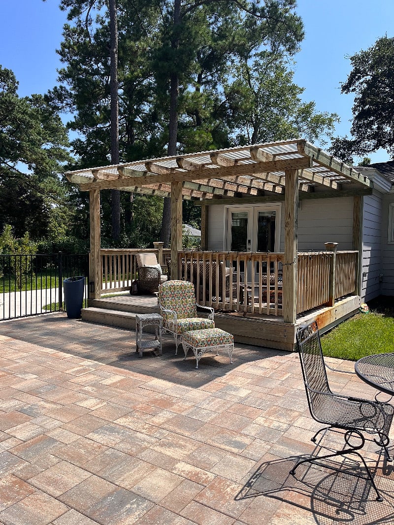 Covered back deck