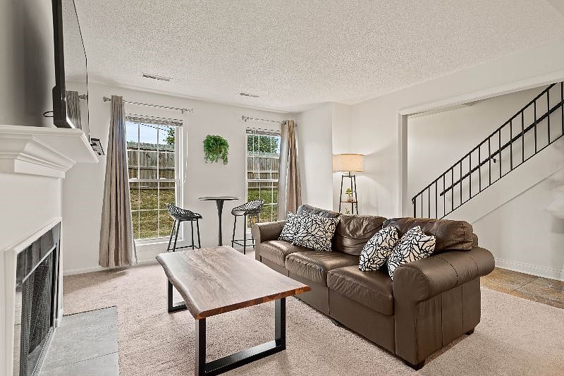 Furnished Finder property 583106_3 photo 12