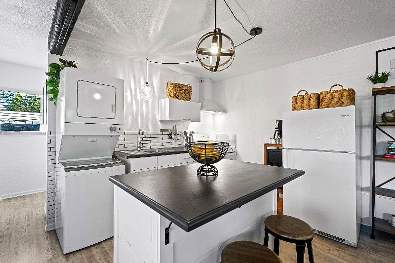 Furnished Finder property 583134_1 photo 6