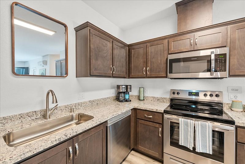 Furnished Finder property 583171_1 photo 7