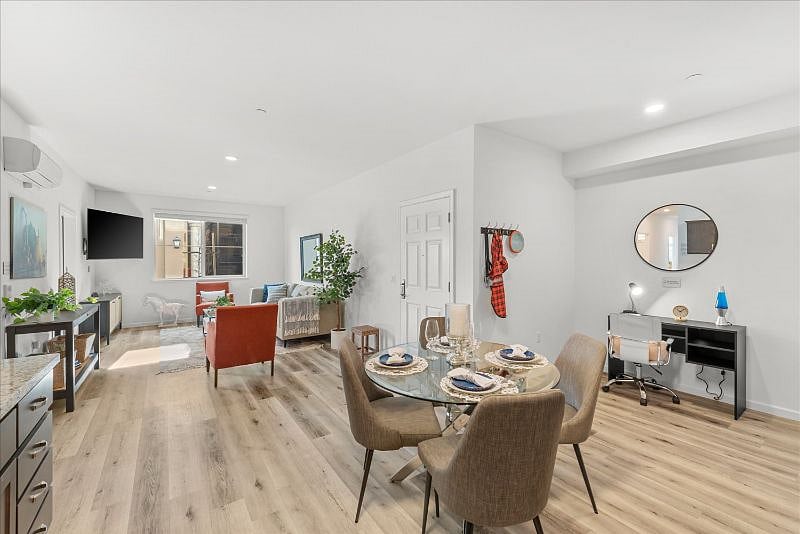 Furnished Finder property 583171_1 photo 10